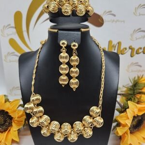 Elegant Gold Beaded Necklace and Earring Set